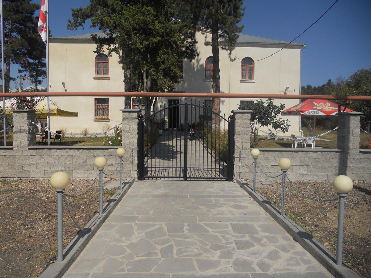 Hotel Kakhaberi Tetritskaro Exterior foto