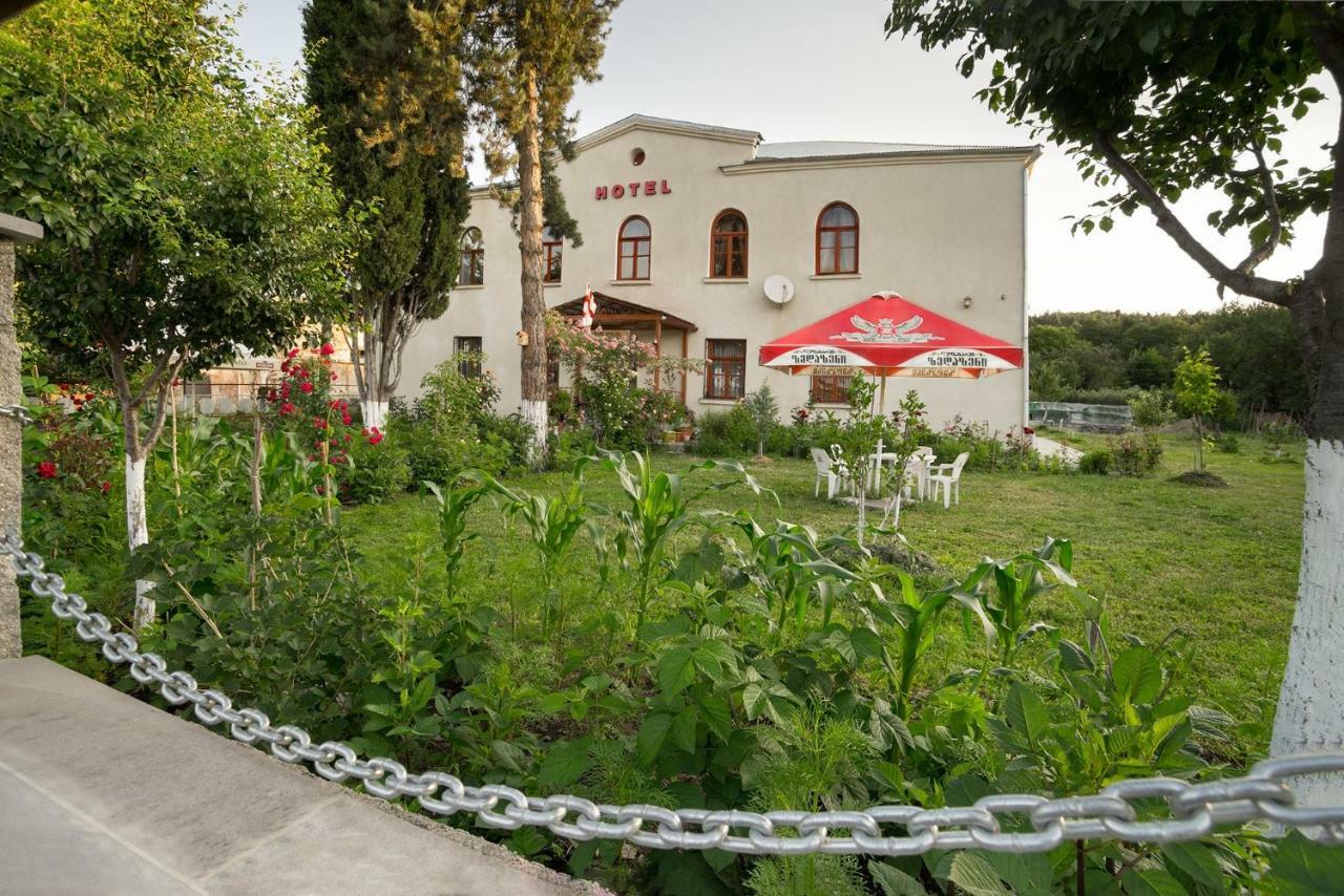 Hotel Kakhaberi Tetritskaro Exterior foto